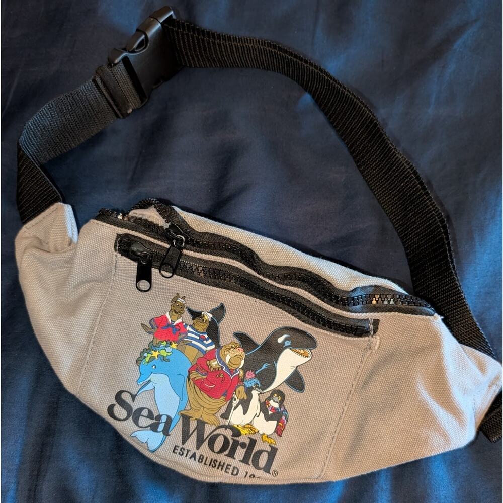 Vintage Sea World Fanny Pack Waist Bag Shamu 13" x 6"
